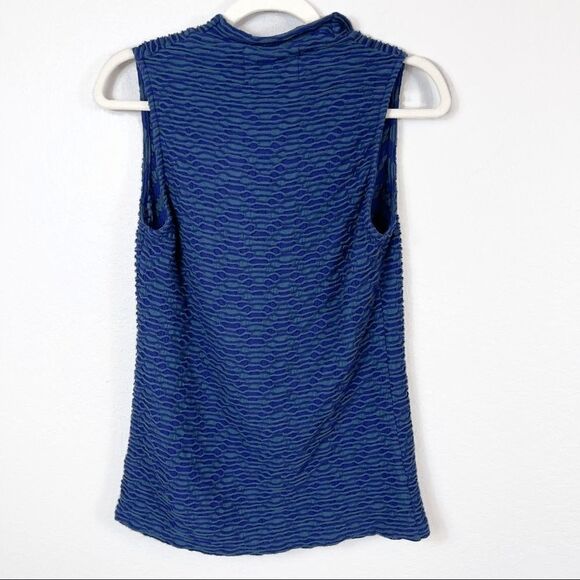 ANTHROPOLOGIE DELETTA Blue/Green Knit Sleeveless Blouse Size Medium - Picture 11 of 11